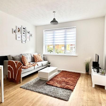 Luxury 2 Bed Apartment Stansted Airport Bishops Stortford Bishop's Stortford Exterior photo